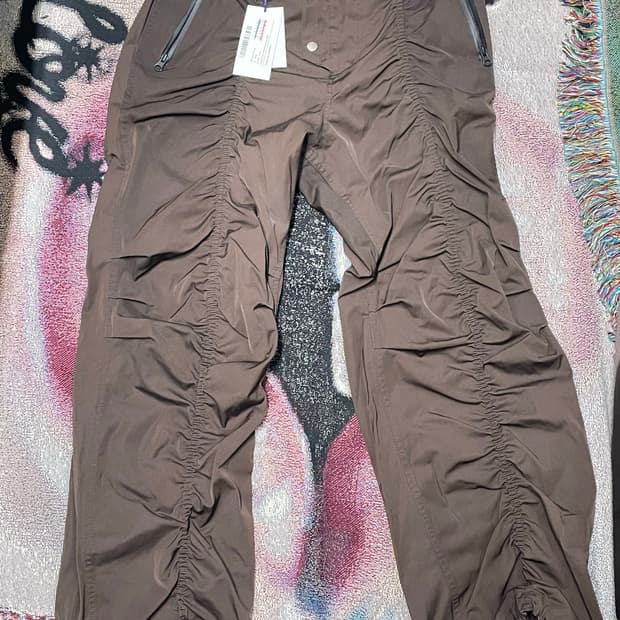 know wave nylon puckering pants