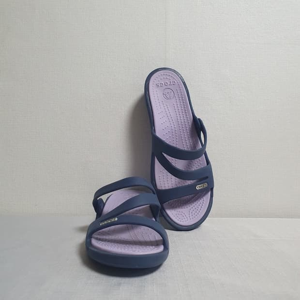 크록스 파트리시아 웨지 샌들 네이비 라벤더 240mm
