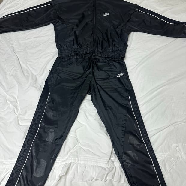나이키 야니스 트레이닝복 셋업 세트