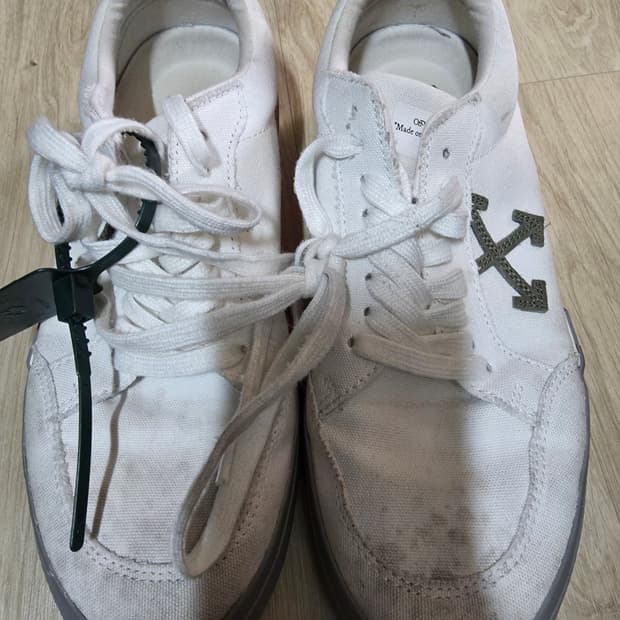 오프화이트스니커즈 41