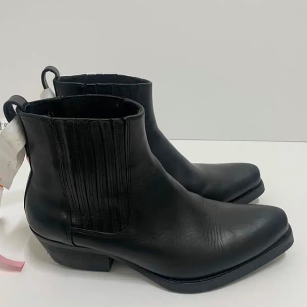 아워레가시 쿠반 부츠 41