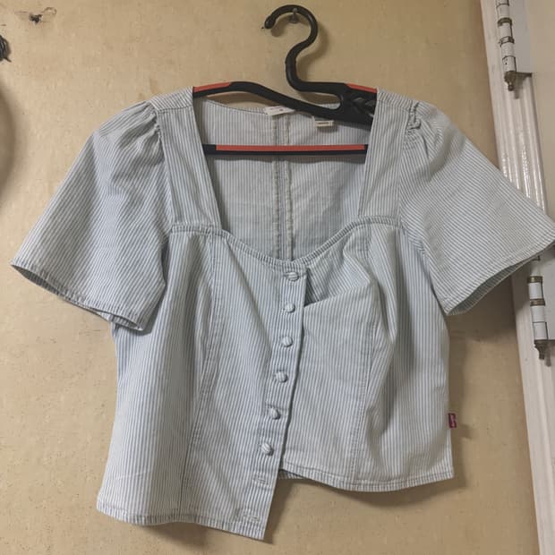 리바이스 블라우스