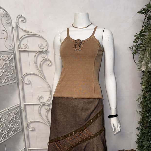 Beige brown punching laceup sleeveless 