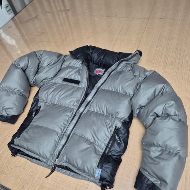 웨스턴 마운티니어링 멜트다운 S사이즈 희귀품