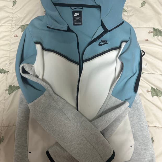 나이키 테크팩 하늘색 (M)