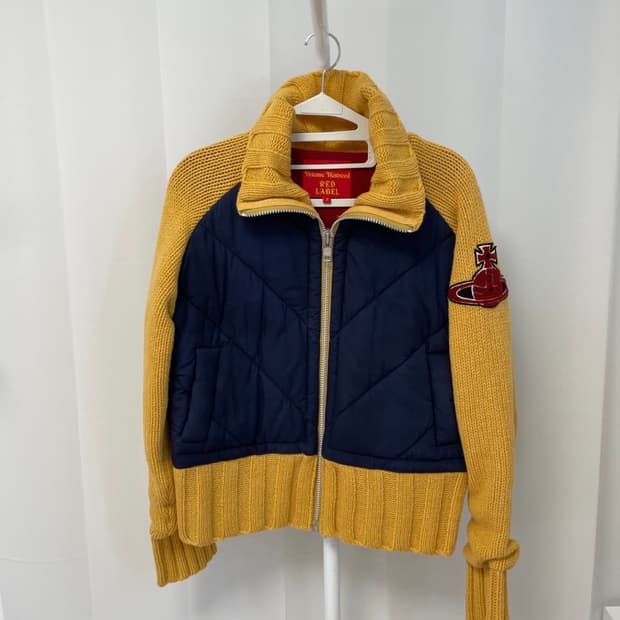 비비안웨스트우드 하이넥 빅로고 블루종 니트패딩 