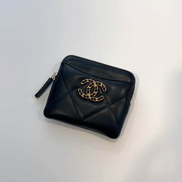 Chanel 샤넬 19 지퍼 지갑