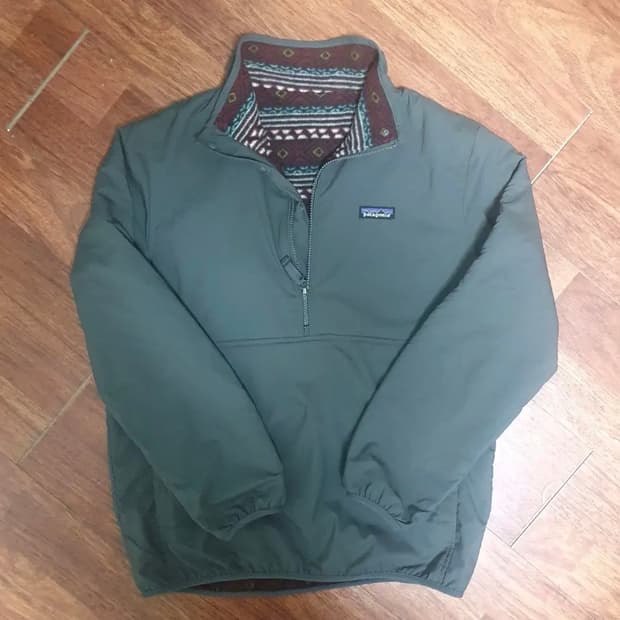 파타고니아 신칠라 리버시블 아즈텍 M 글리세이드