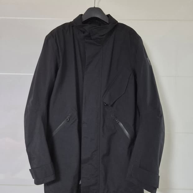 자라x래빗 콜라보 모빌리티자켓