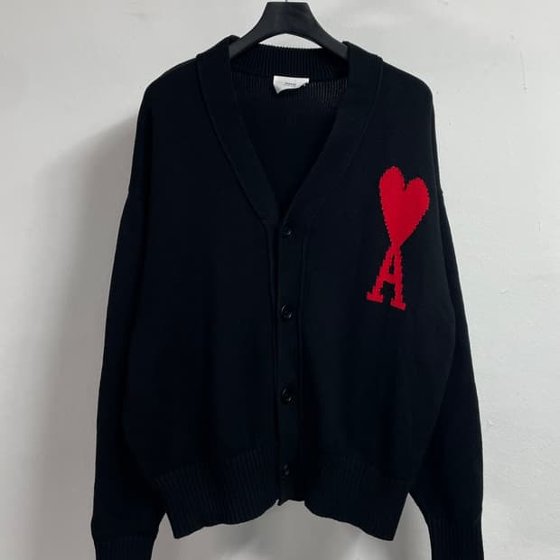 아미 인타르시아 아미 브이넥 가디건 (on.44)  -