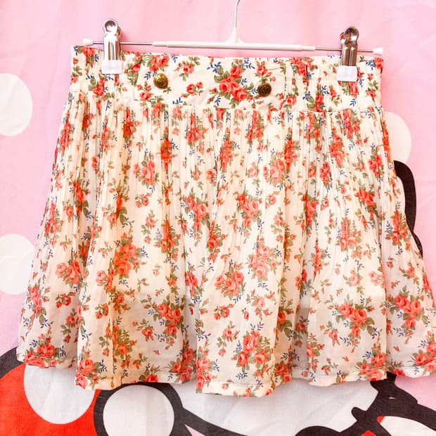 금장버튼 플라워 미니 스커트