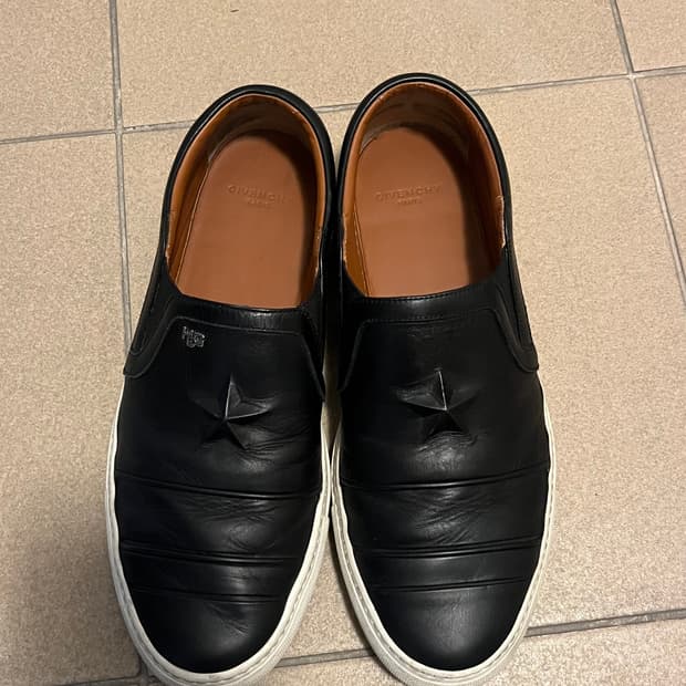 지방시 스타 슬립온 280