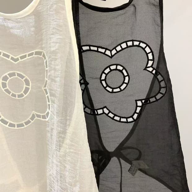 플라워 홀터넥 에이프런 나시 새상품