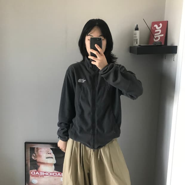 노스페이스 로고 그레이 플리스 집업