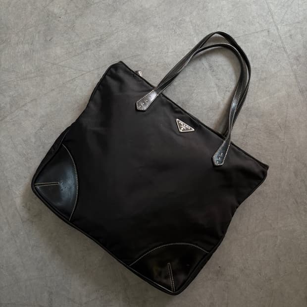 Prada 프라다 포코노 나일론 레더 토트백