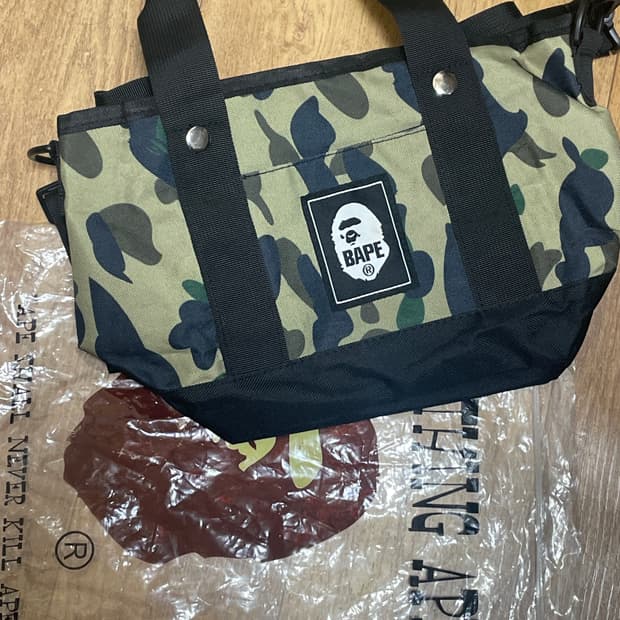 베이프 크로스백 토트백