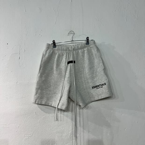 에센셜 피어오브갓 반바지 XS