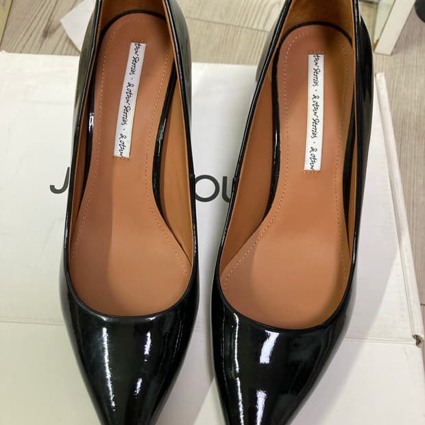 앤아더스토리즈 에나멜 구두