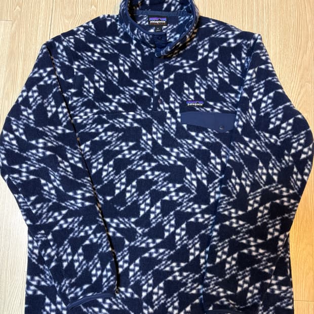 patagonia 파타고니아 신칠라 뉴네이비 XL 팝니다