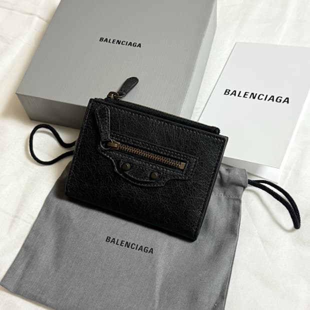 발렌시아가 르시티 바이폴드 반지갑 블랙