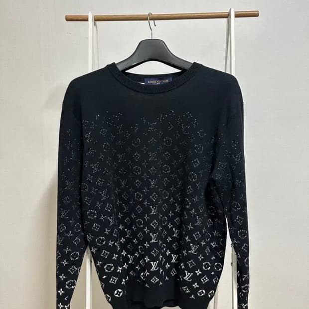 루이비통 그라데이션 니트 M