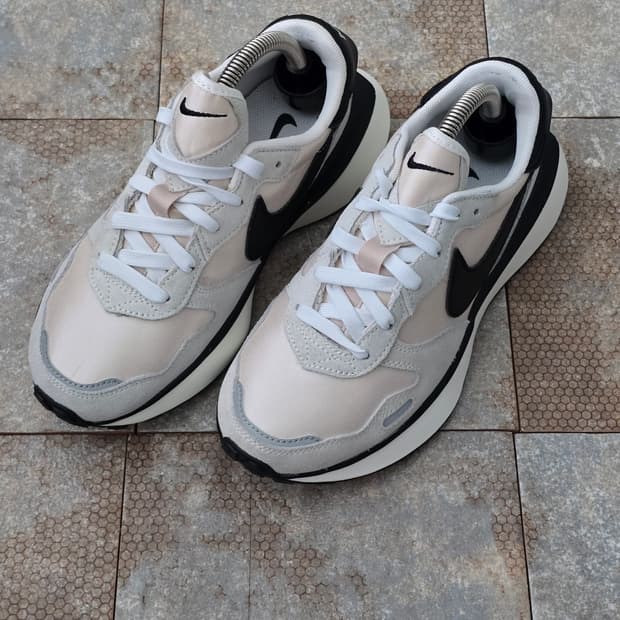 (230)나이키 피닉스 와플 흰검