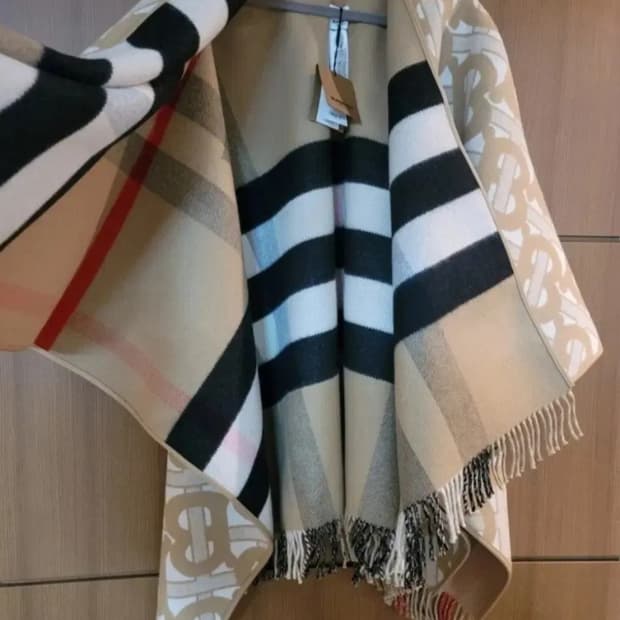 [새상품]버버리 울 케시미어 케이프 판쵸