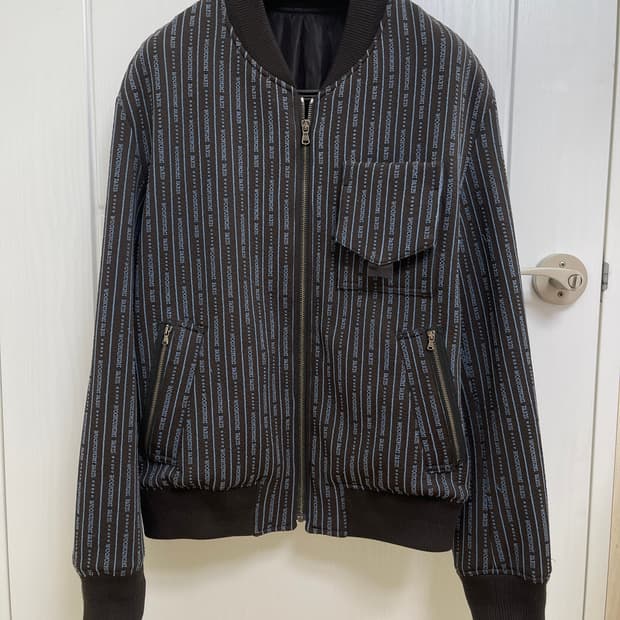 우영미 올오버 스트라이프 봄버 자켓 50사이즈