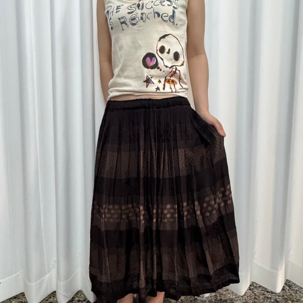 brown dot design skirt