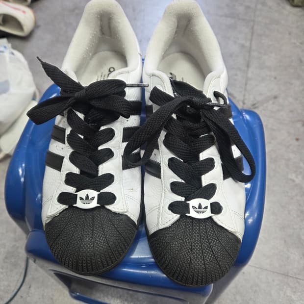 아디다스 슈퍼스타   255