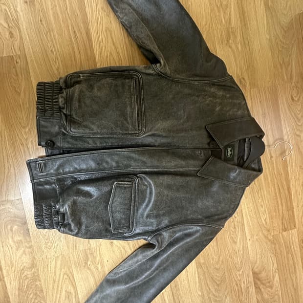 더바넷 A-2 블랙 가죽 플라이트 자켓