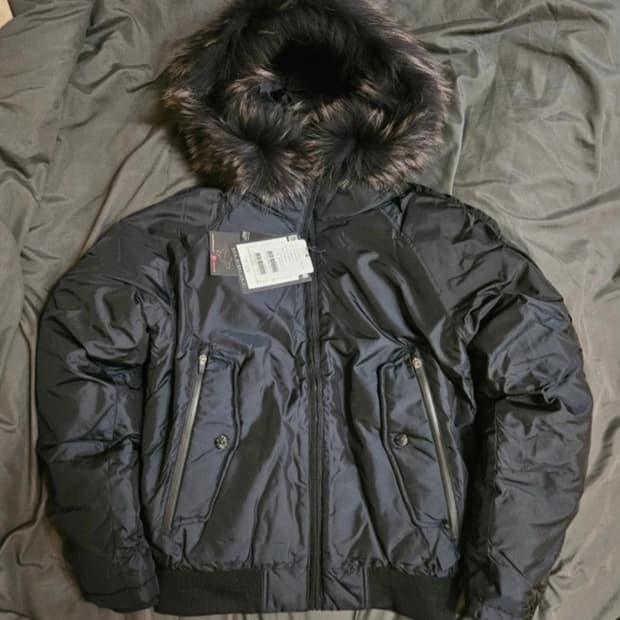 (새제품)아이더 다운 패딩 스투키 플러스 숏패딩(블랙,카키.그레이M~XL