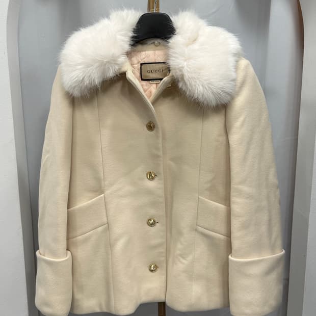 구찌 퍼 카라 울 코트 38사이즈