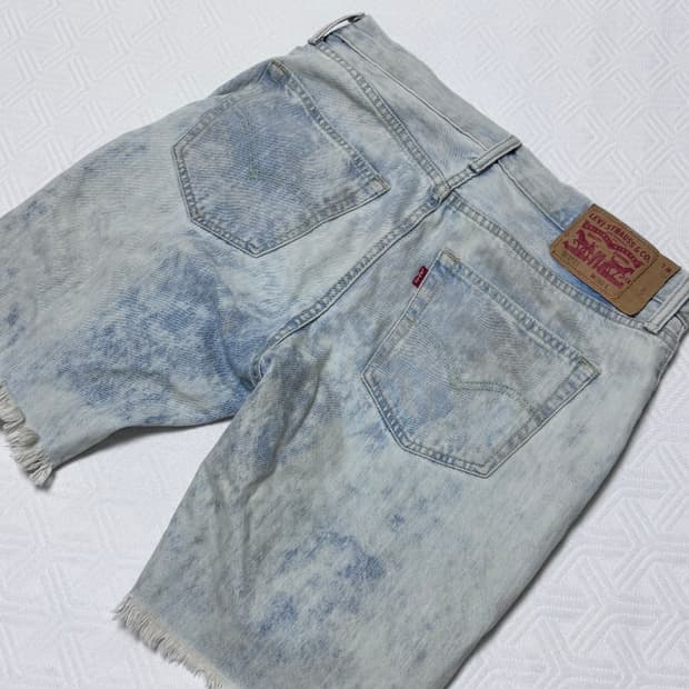 Levi’s denim shorts