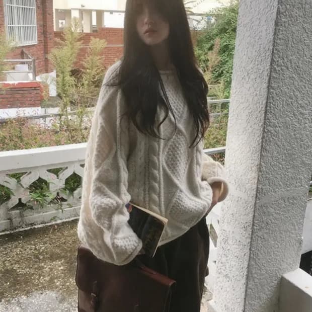 모어댄슈가 길모어 빈티지 케이블 니트