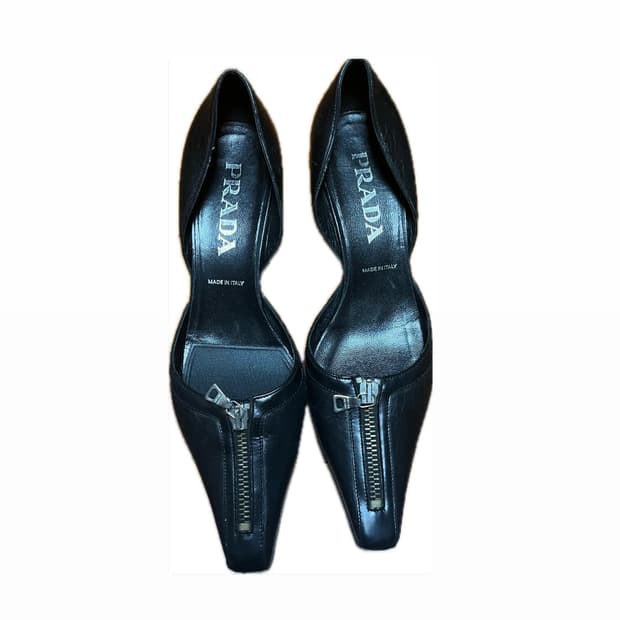 {구매글}프라다 지퍼 힐 구합니다ㅠㅠ