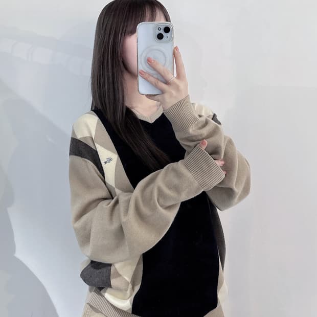 라코스테 90‘s 아가일 패턴 브이넥 니트