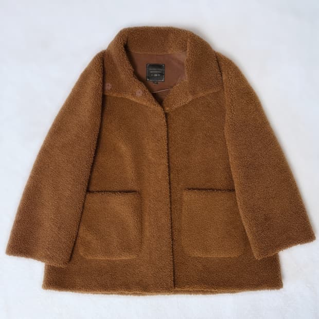 Thursday Island 써스데이아일랜드 테디베어 코트