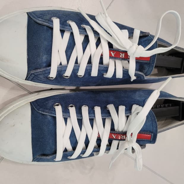 프라다 리네아 로사 스웨이드 스니커즈 (7.5 / 국내 270 추천)