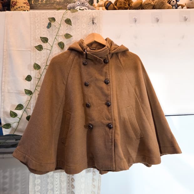 더블 버튼 케이프 코트