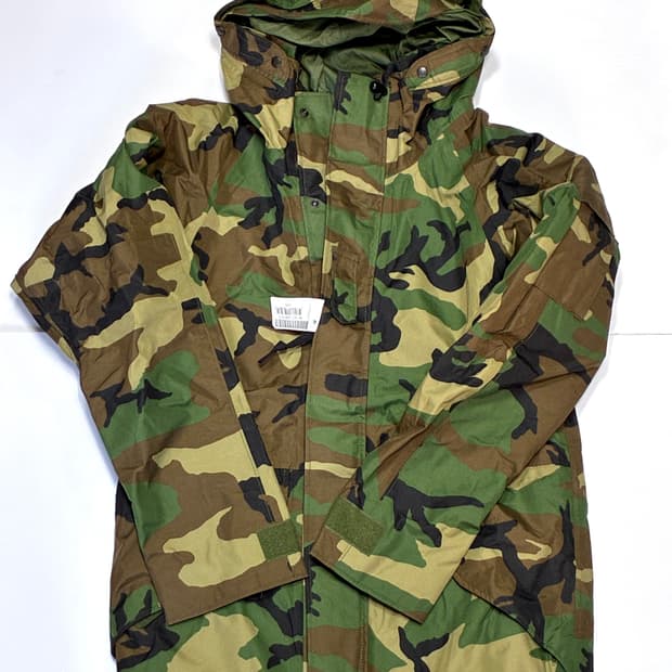 우드랜드 고어텍스 세트/ 데드스탁/ 상의 100-105/ 하의 30-32