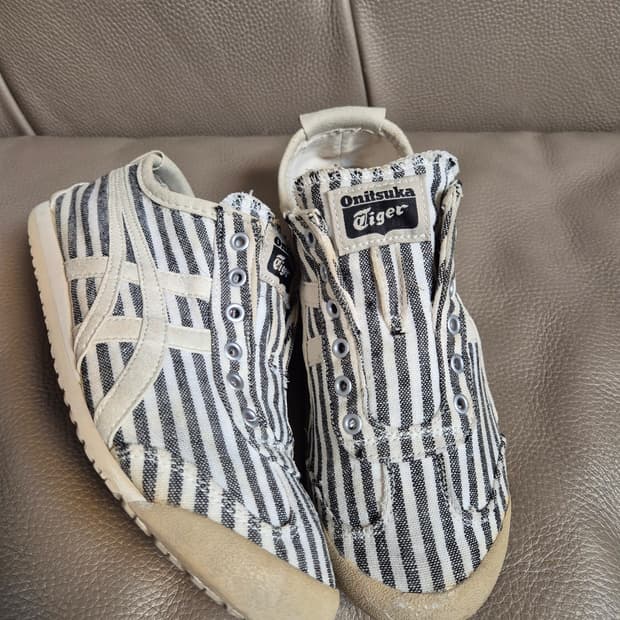 오니츠카타이거 멕시코66 여자 230