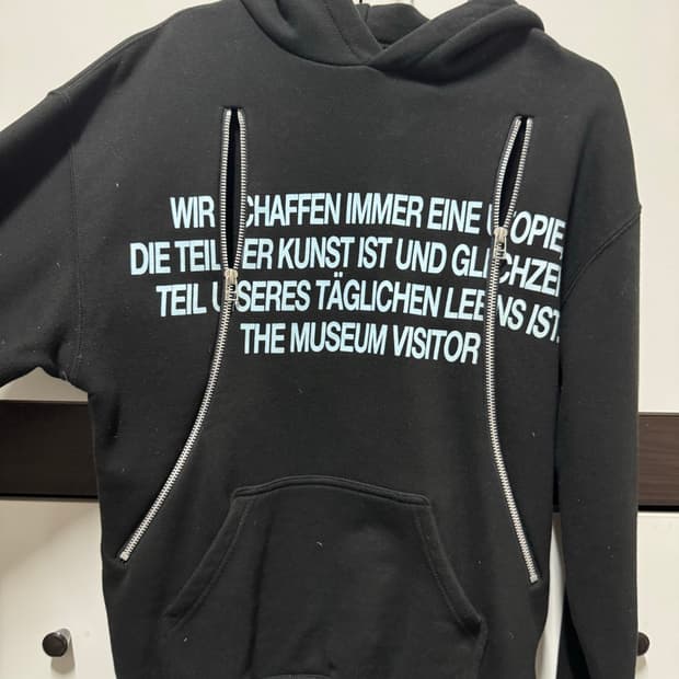 더뮤지엄비지터 후드티 s