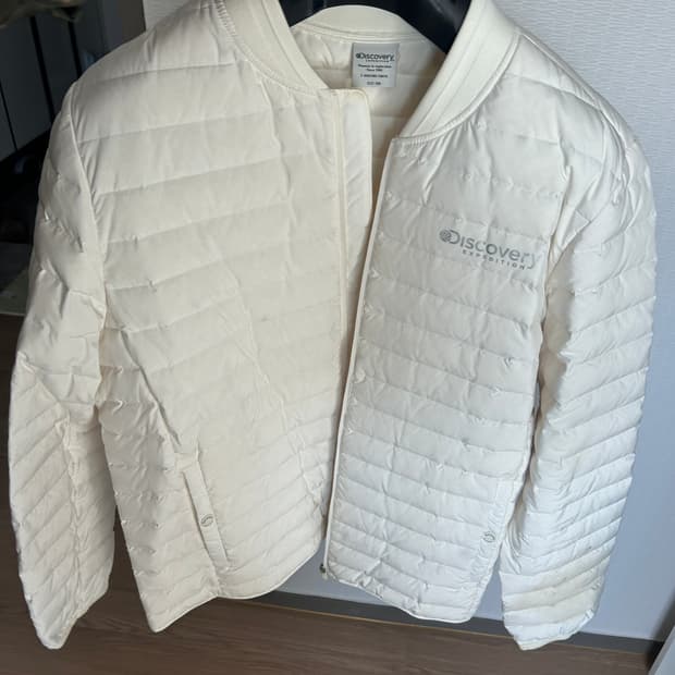 디스커버리 경량패딩