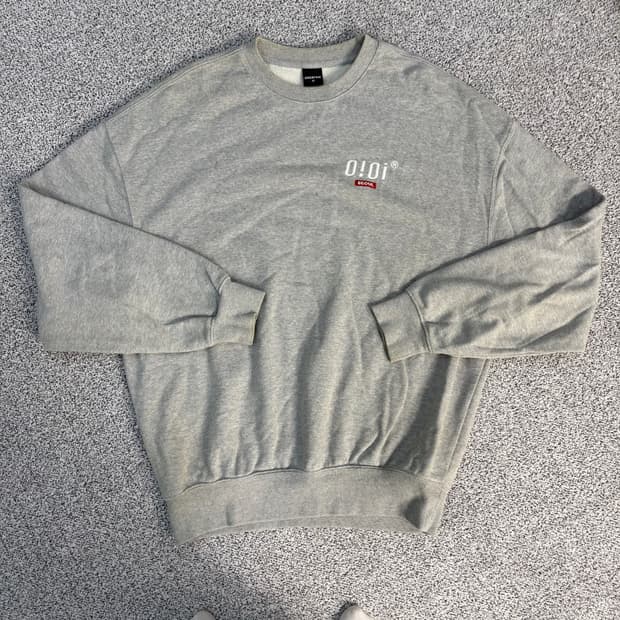 F 오아이오아이 맨투맨 긴팔티 0303J