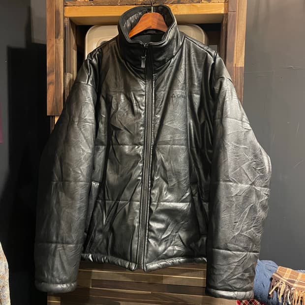 Gerry 레더 양면패딩