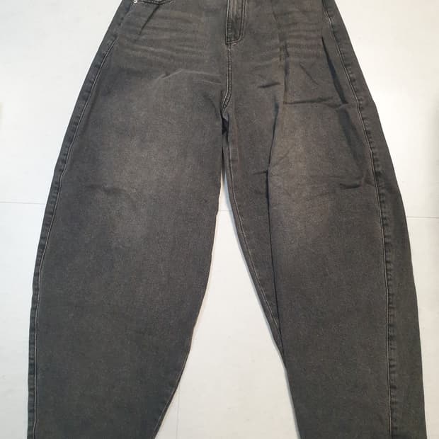 스탠다드 에러 벌룬핏 바지 판매합니다