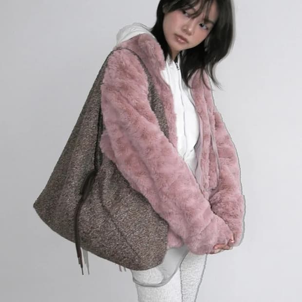 보르 니트 숄더백 브라운