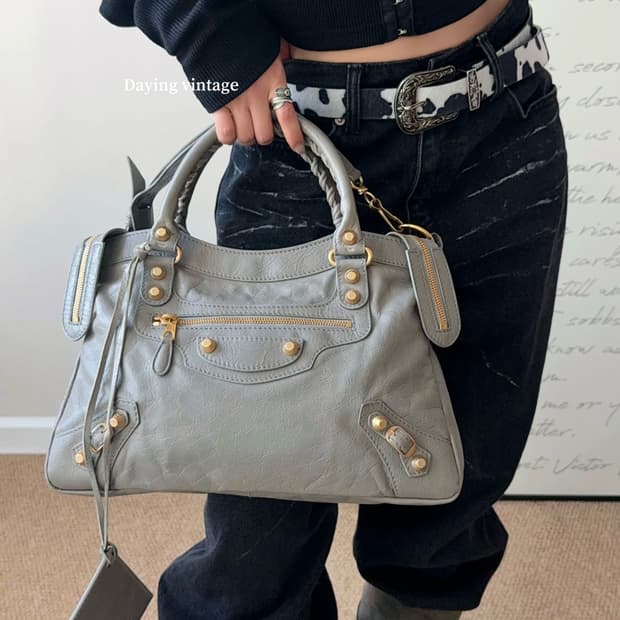 발렌시아가 모터백 그레이