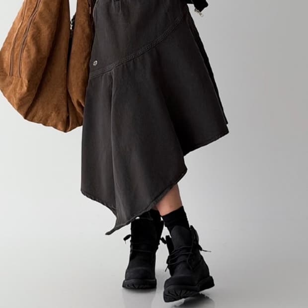 더그린랩) 언발 옆트임 스커트 무신사